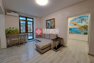 2-к квартира, 40 м², 1/3 эт.