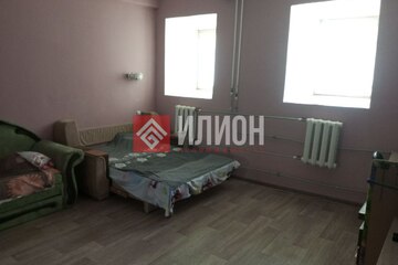 Комната, (всего 10 ком.), 44 м², 1/3 эт.