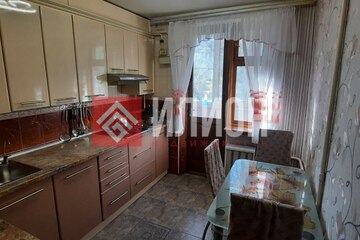 2-к квартира, 52 м², 3/5 эт.