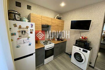 2-к квартира, 43 м², 1/4 эт.