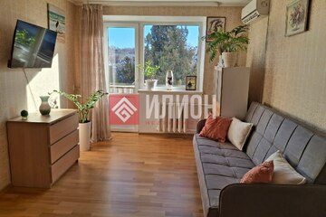 2-к квартира, 44 м², 2/4 эт.