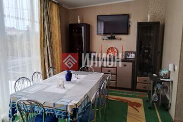 Дом, 213 м², 3 эт.