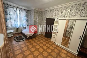 Комната, (всего 3 ком.), 19 м², 1/2 эт.