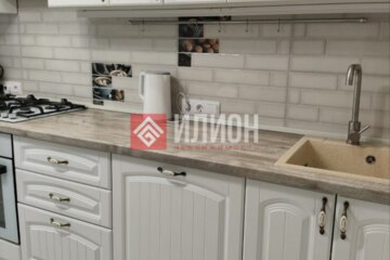 2-к квартира, 60 м², 4/10 эт.