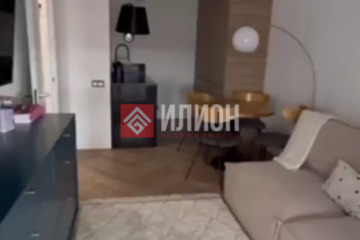 1-к квартира, 42 м², 3/10 эт.