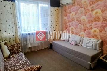 Комната, (всего 10 ком.), 17 м², 3/5 эт.