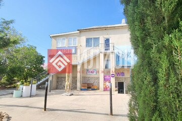 Магазин, 350 м², 3/3 эт.