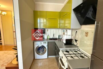 2-к квартира, 47 м², 3/6 эт.