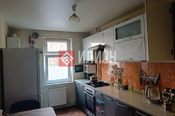 2-к квартира, 60,3 м², 1/10 эт.