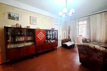 Доля в квартире, 60 м², 2/5 эт.