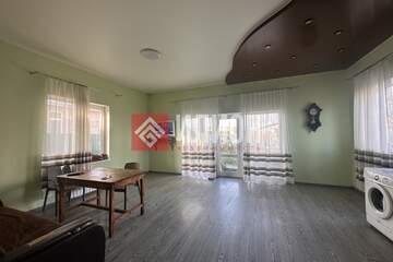 Дом, 263 м², 2 эт.