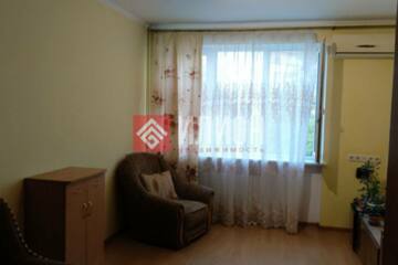 2-к квартира, 42 м², 2/5 эт.