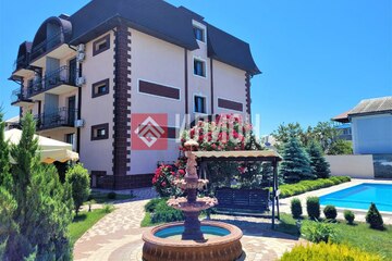 Гостиница, 1050 м²