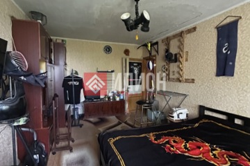 Доля в квартире, 55 м², 3/5 эт.