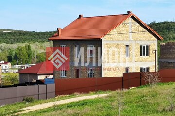 Дом, 250 м², 3 эт.