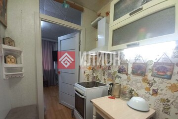 Комната, (всего 6 ком.), 17,6 м², 4/5 эт.