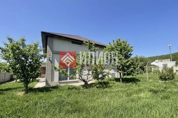 Дом, 211 м², 2 эт.