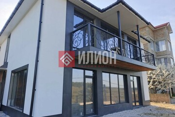 Дом, 211 м², 2 эт.