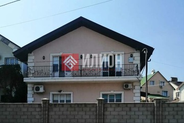 Дом, 220 м², 2 эт.