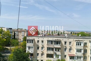 2-к квартира, 50 м², 5/5 эт.