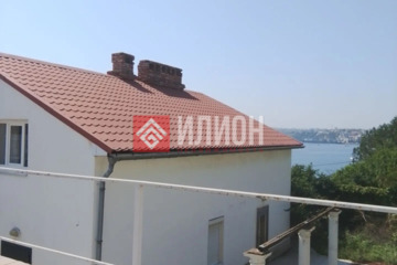 Дом, 217,5 м², 3 эт.