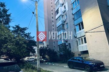 2-к квартира, 49,7 м², 1/10 эт.
