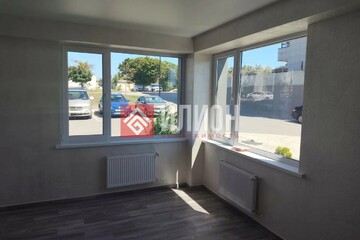 2-к квартира, 56 м², 1/9 эт.