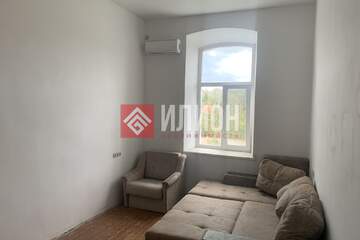 Доля в квартире, 61,8 м², 2/3 эт.