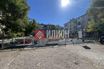 Комната, (всего 4 ком.), 80 м², 4/6 эт.
