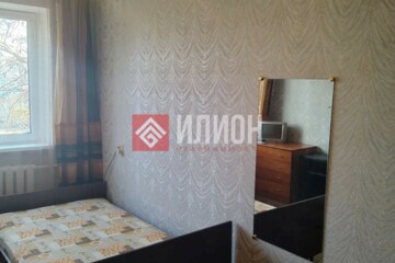 Комната, (всего 10 ком.), 18 м², 2/5 эт.